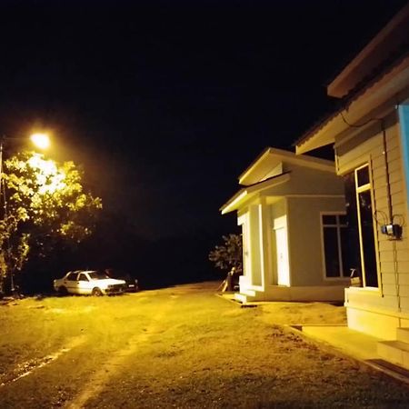 Teratak Sherra Roomstay Macang Dış mekan fotoğraf