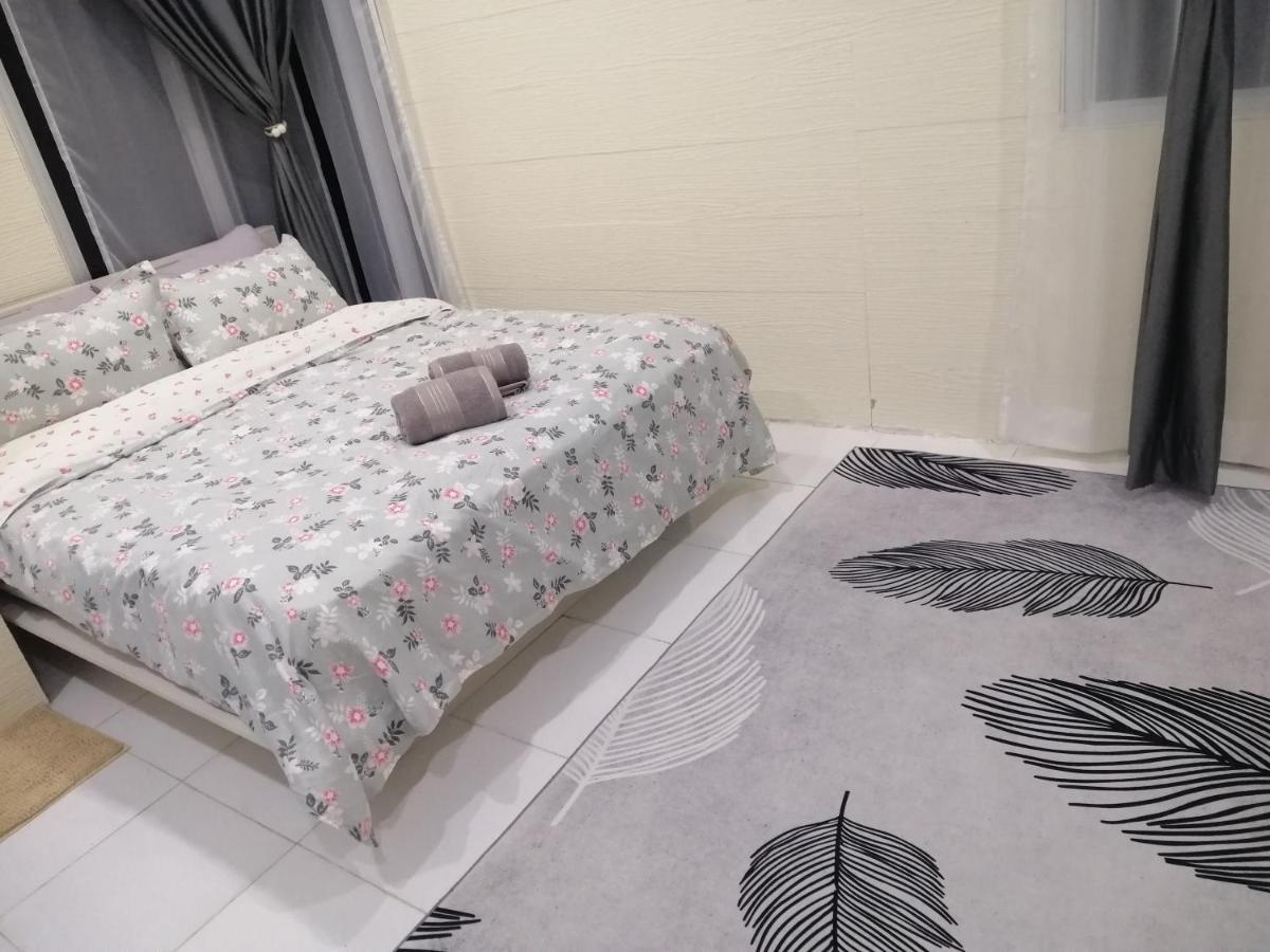 Teratak Sherra Roomstay Macang Dış mekan fotoğraf
